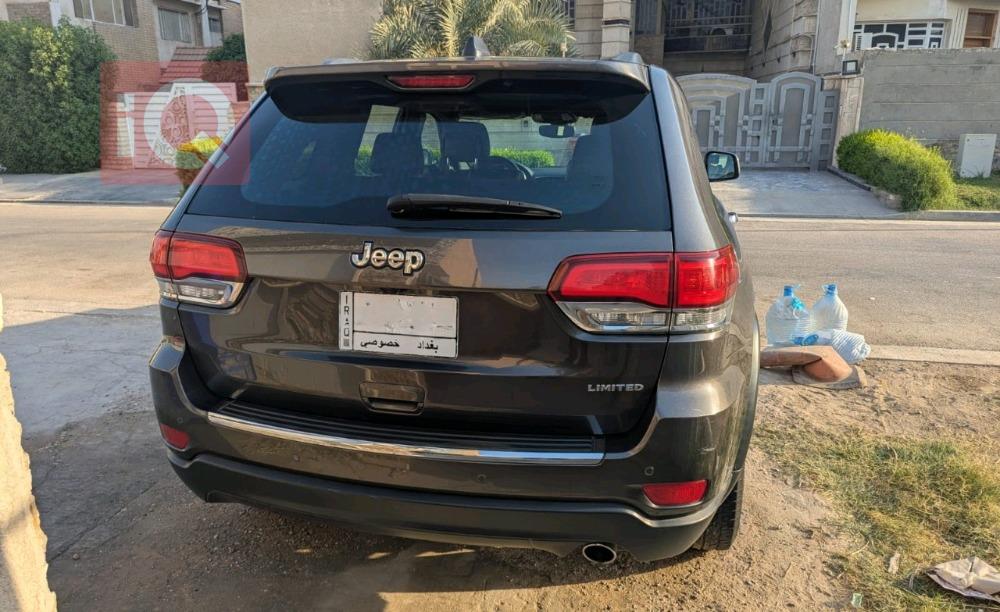 جیپ گراند شیرۆکی